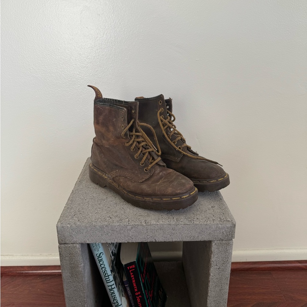 Vintage Doc Martens 1460 Combat Boots Leather in Brown